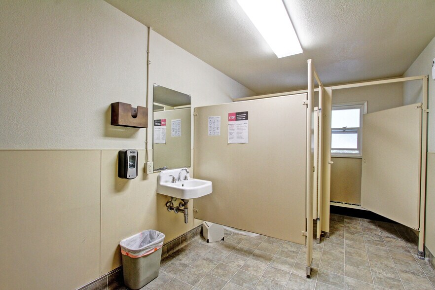 More Photos Of 714 W Main St, Grass Valley Office Residential For Sale