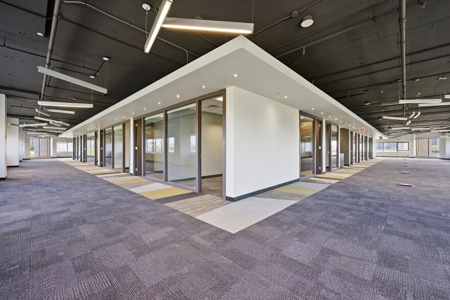 More Photos Of 150 Ferrand Dr, Toronto Unknown For Lease