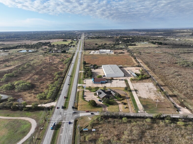 More Photos Of 1980 SW Wilshire Blvd, Burleson Warehouse For Sale