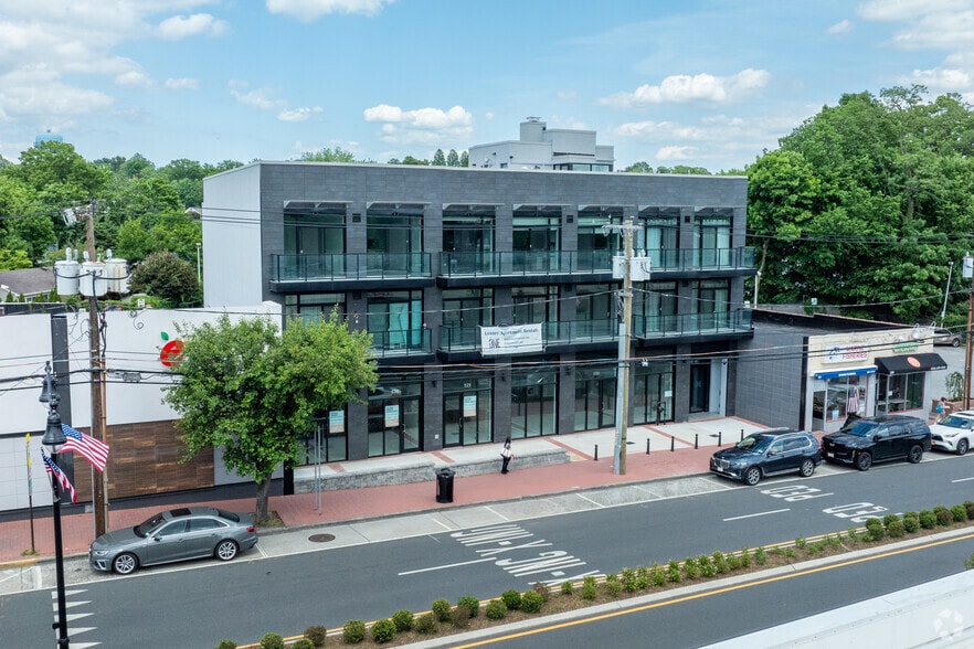 Primary Photo Of 523-531 Middle Neck Rd, Great Neck Apartments For Sale