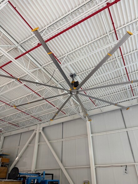 More Photos Of 5510 Ecopark Dr, Alpharetta Manufacturing For Sale