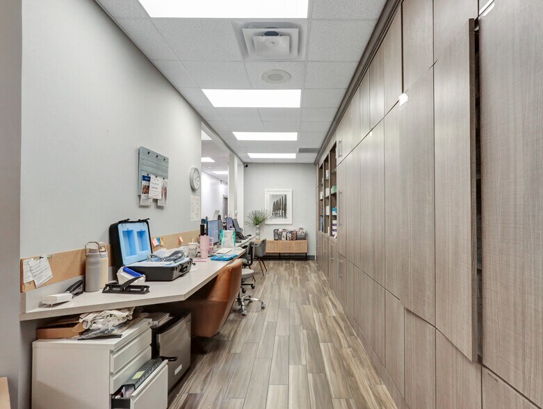 More Photos Of 2615 W Swann Ave, Tampa Medical For Lease