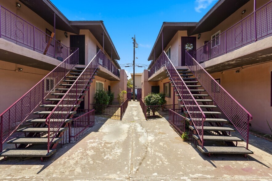 More Photos Of 2912 W 141st Pl, Gardena Multifamily For Sale