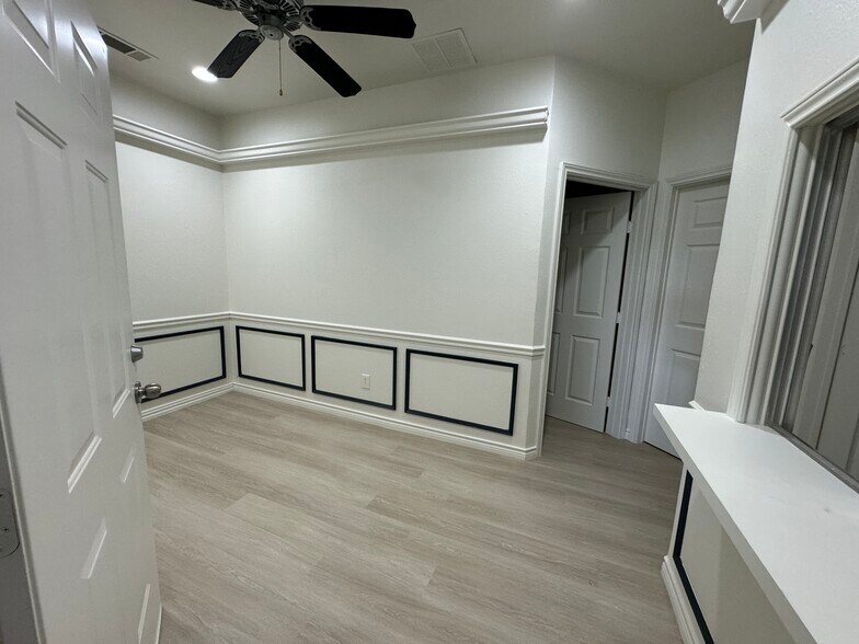 More Photos Of 3606 Marvin D Love Fwy, Dallas Medical For Lease