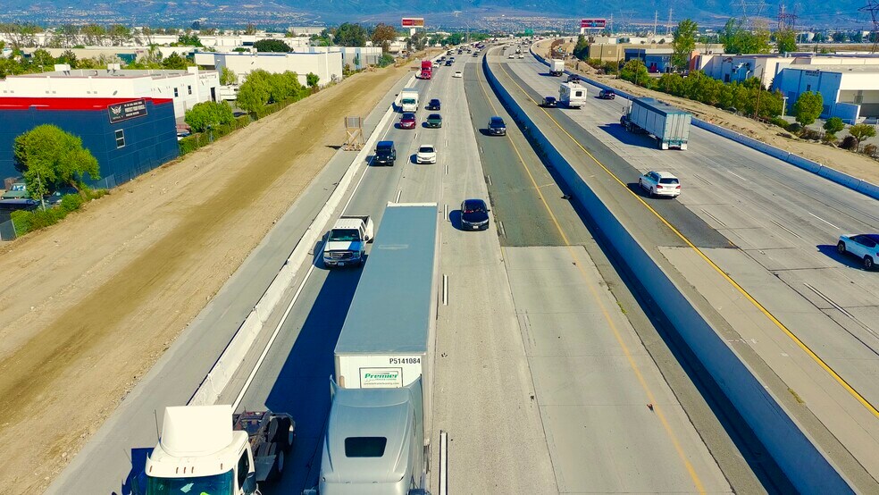 More Photos Of 9233 Charles Smith Ave, Rancho Cucamonga Flex For Sale