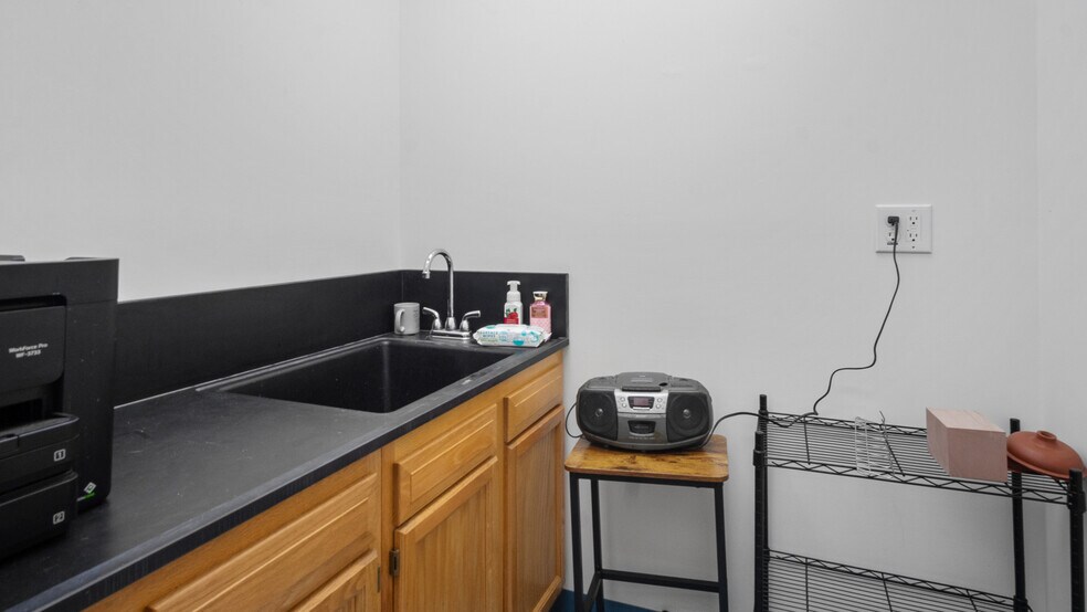 More Photos Of 224 N Washington St, Havre De Grace Office For Sale