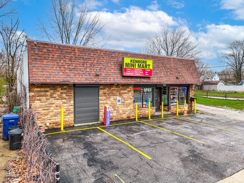 More Photos Of 1215 Kenmore Blvd, Akron Freestanding For Sale
