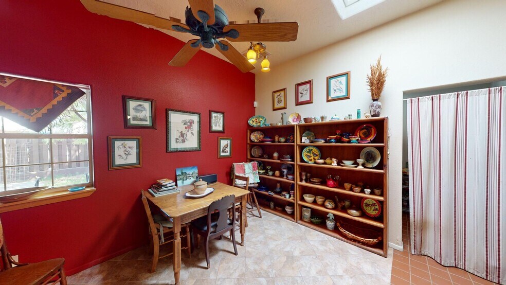 More Photos Of 1804 E College Blvd, Roswell General Retail For Sale