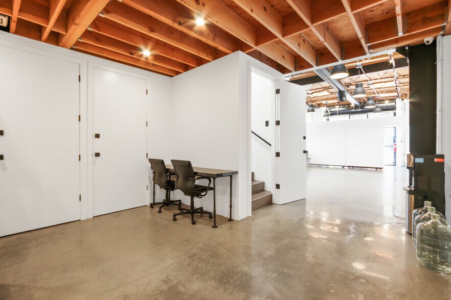 More Photos Of 1638 Colorado Blvd, Los Angeles Loft Creative Space For Sale