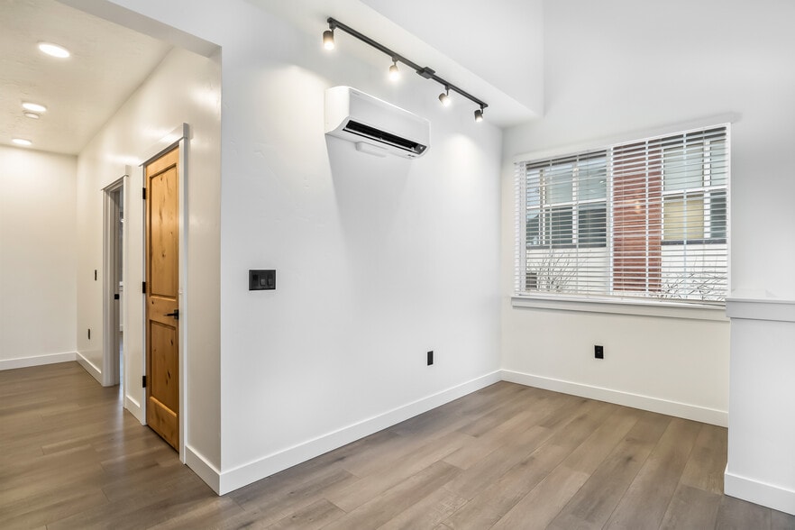 More Photos Of 1441-1461 NW 4th St, Redmond Apartments For Sale
