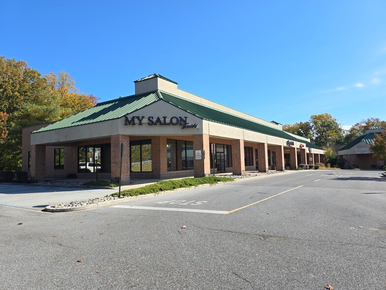 More Photos Of 250 Gateway South Blvd, Dover Unknown For Lease