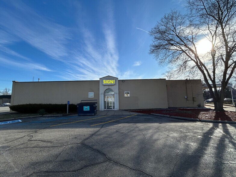 More Photos Of 701 W Old Ridge Rd, Hobart Bank For Sale