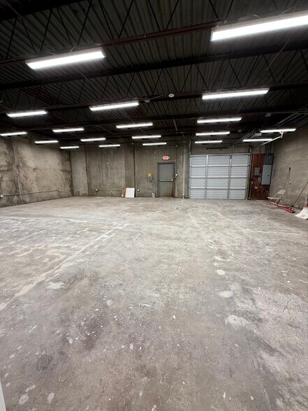 More Photos Of 1018 W Main St, Arlington Medical For Lease