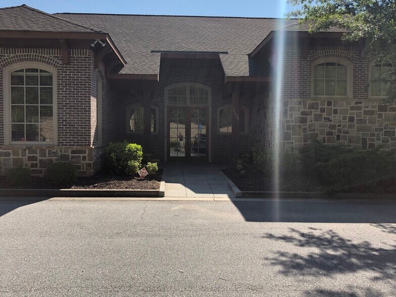 More Photos Of 3594 Baxley Point Dr, Suwanee Office For Lease