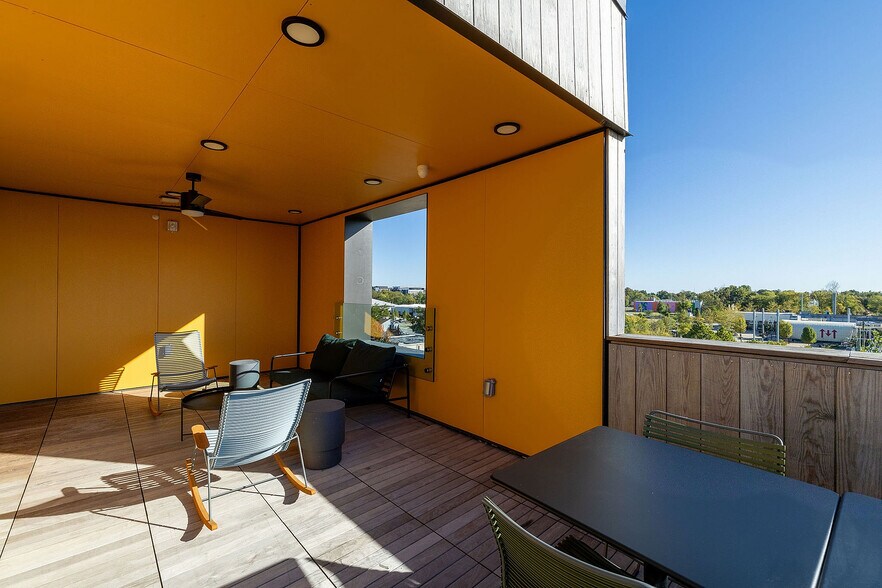 More Photos Of 337 SE 3rd St, Bentonville Apartments For Lease