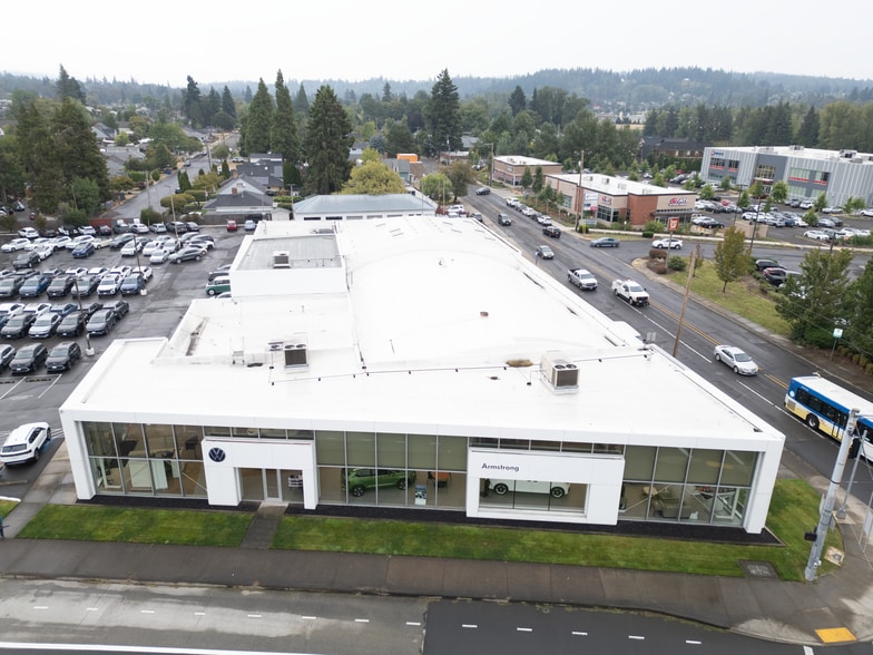 More Photos Of 20000 McLoughlin Blvd, Gladstone Auto Dealership For Sale