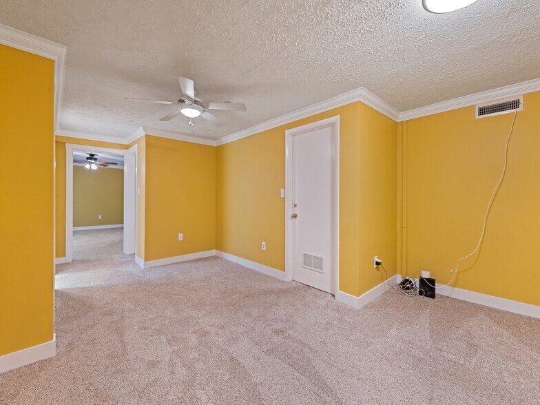 More Photos Of 142 Country Club Dr, Waynesville Hospitality For Sale