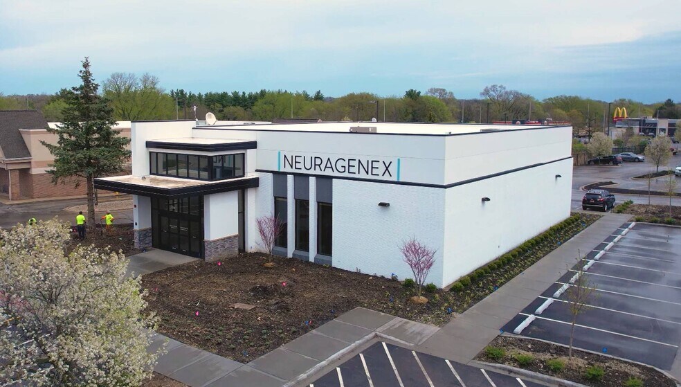 More Photos Of 456 Nelson Rd, New Lenox Freestanding For Lease