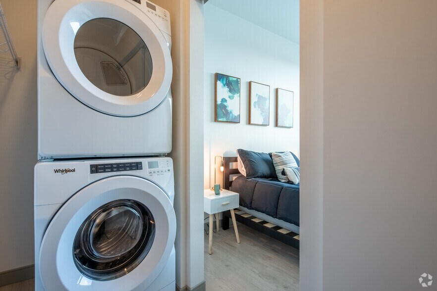 More Photos Of 2521 East Washington Ave, Madison Apartments For Lease