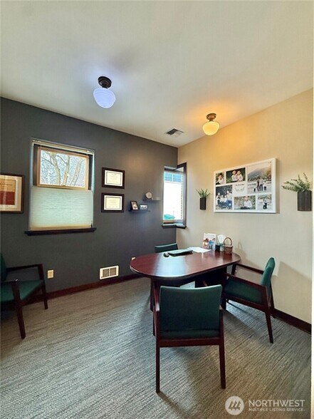 More Photos Of 214 Pine Street St, Okanogan Office For Sale