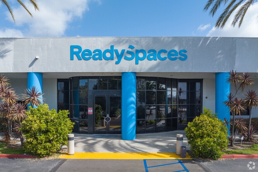 More Photos Of 3731 Warner Ave, Santa Ana Warehouse For Lease