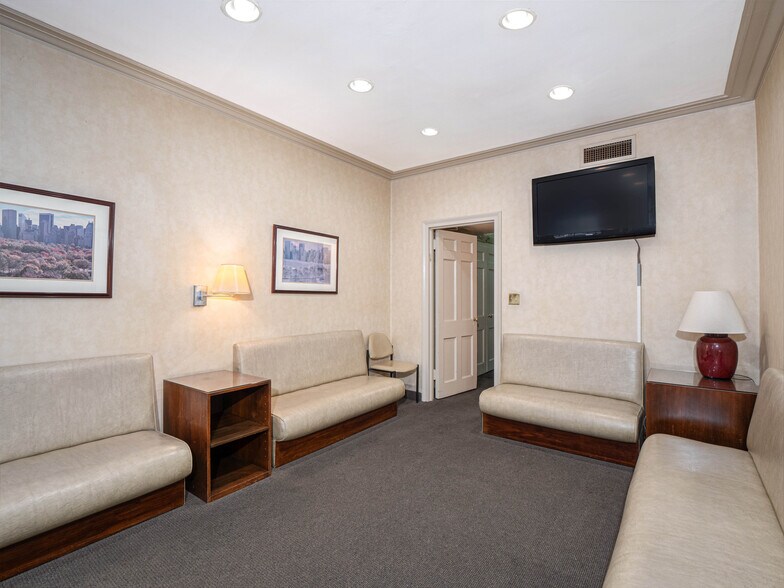 More Photos Of 23 E 79th St, New York Apartments For Sale