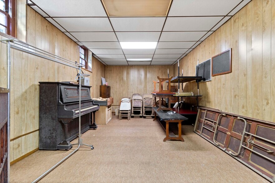 More Photos Of 500 Thompson Ave, Clairton Religious Facility For Sale