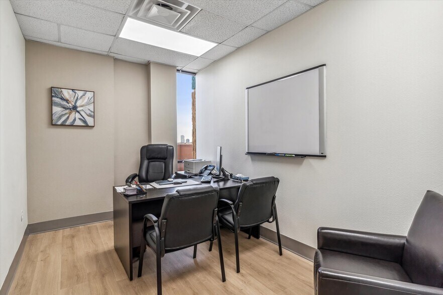 More Photos Of 4220 N 20th Ave, Phoenix Medical For Lease