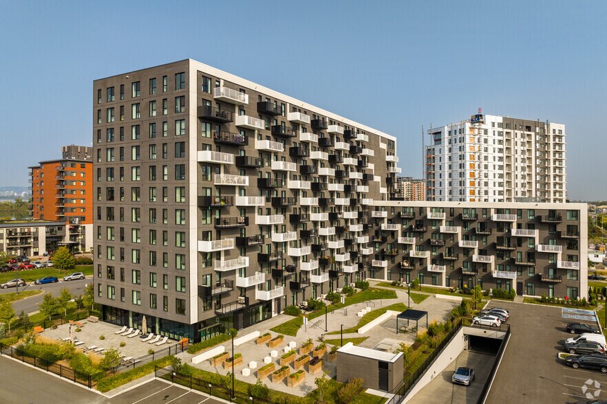 More Photos Of 8405 Pl Saint-Charles, Brossard Apartments For Lease