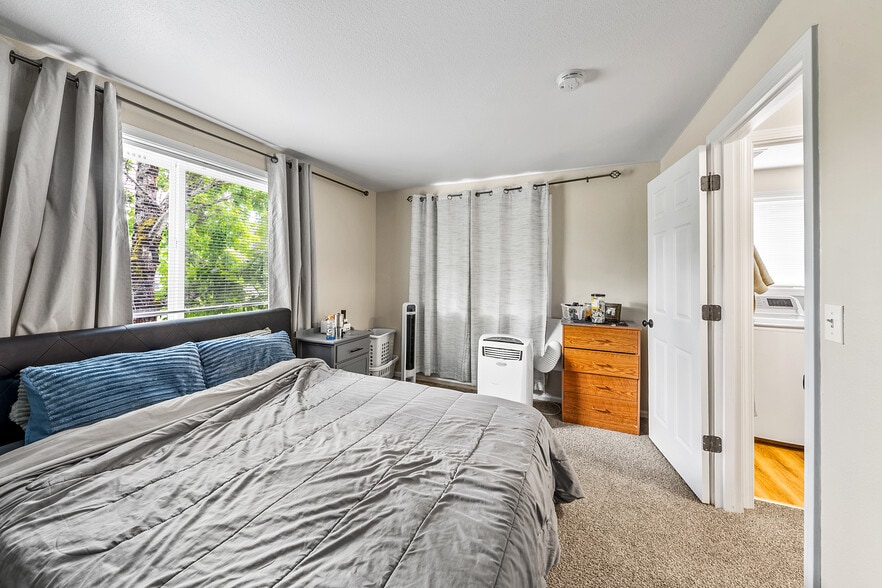 More Photos Of 124 S 63rd St, Springfield Apartments For Sale