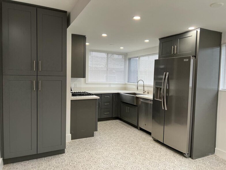 More Photos Of 1608-1610 S Wilton Pl, Los Angeles Apartments For Sale