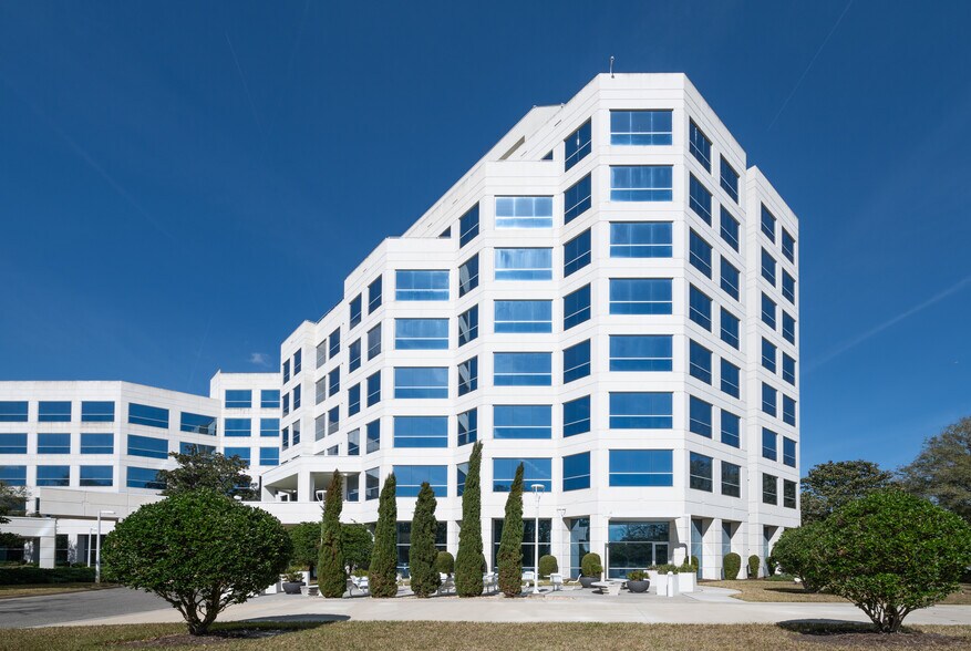 More Photos Of 1776 American Heritage Life Dr, Jacksonville Office For Lease