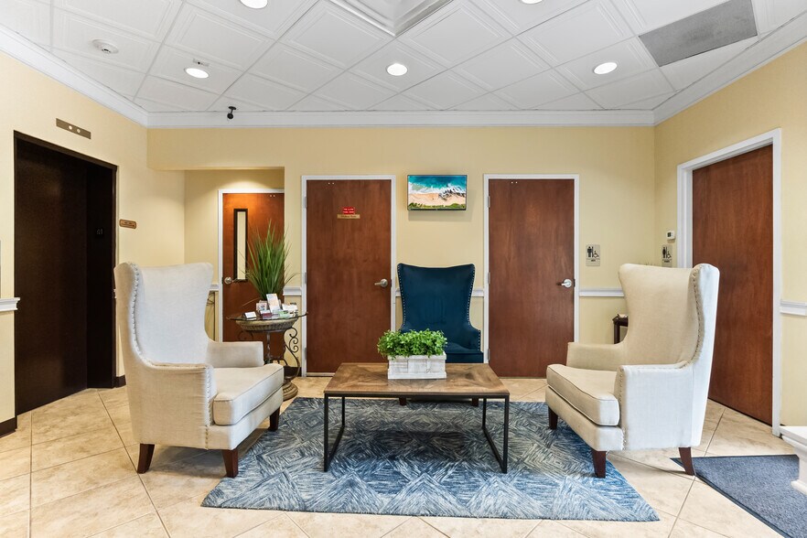 More Photos Of 467 Lake Howell Rd, Maitland Medical For Lease