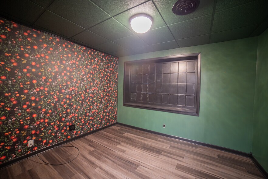 More Photos Of 120 Sturges Ave, Mansfield Medical For Sale