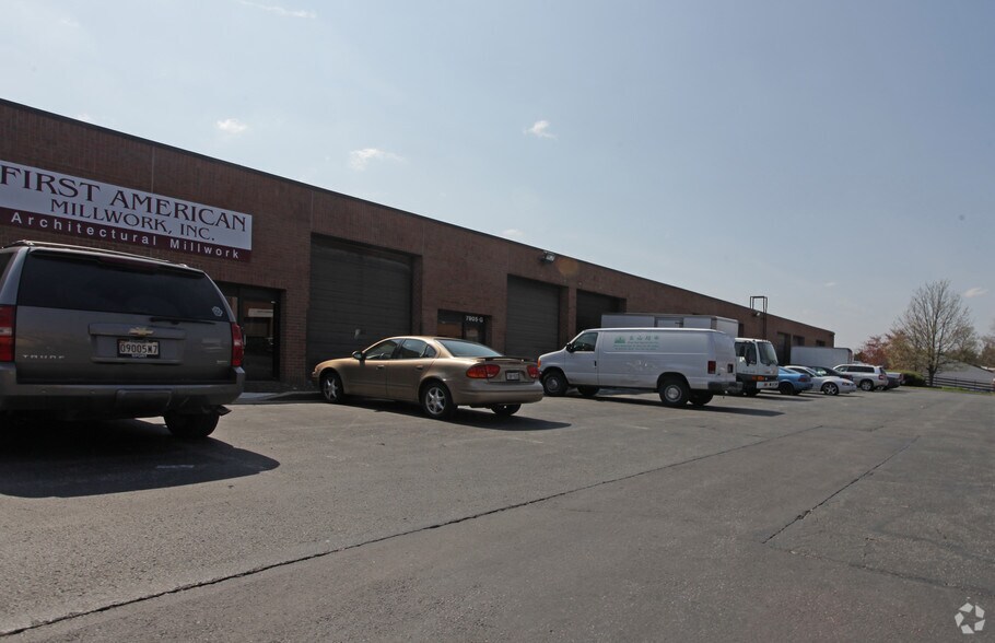 More Photos Of 7901-7905 Cessna Ave, Gaithersburg Warehouse For Lease