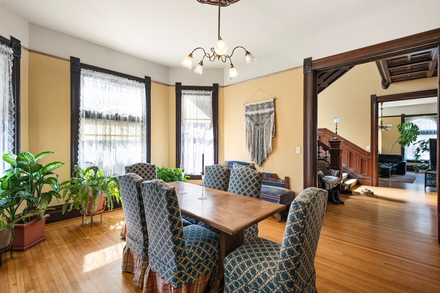 More Photos Of 1833 Clinton Ave, Alameda Apartments For Sale