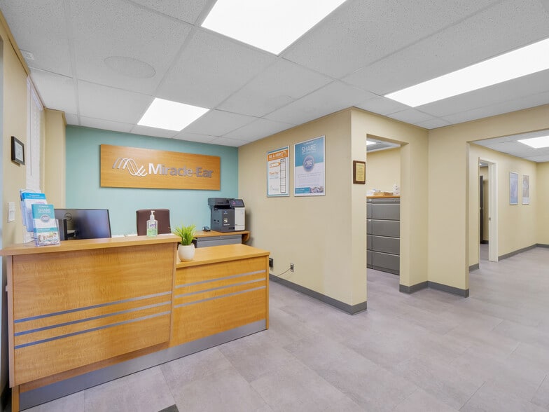 More Photos Of 19100 Ventura Blvd, Tarzana Storefront Retail Office For Sale