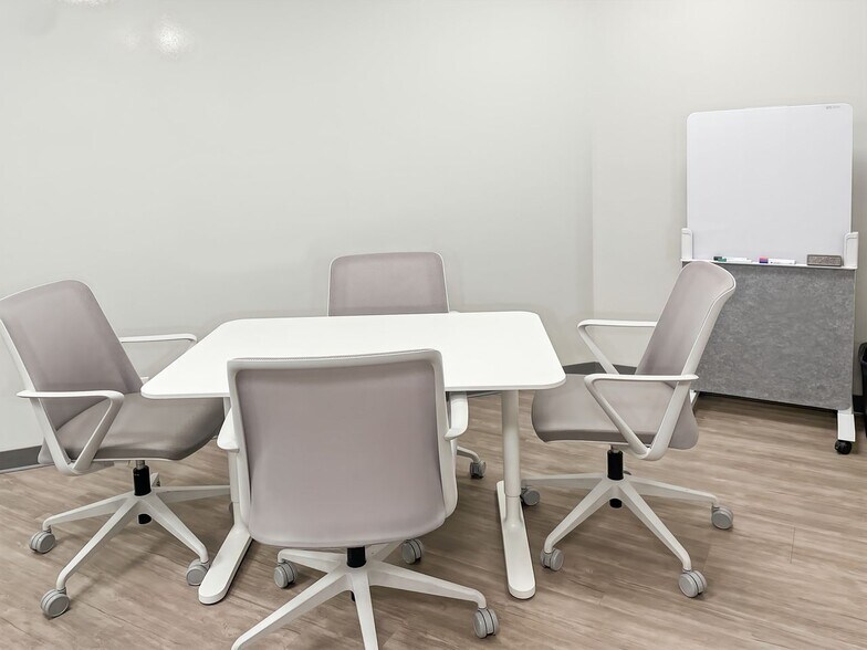 More Photos Of 7300 Edmonds St, Burnaby Coworking Space