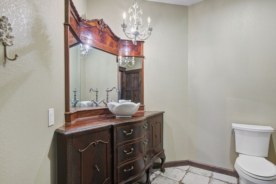 More Photos Of 4748 N 4318, Pryor Flex For Sale