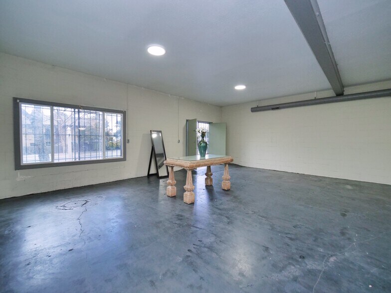 More Photos Of 9614-9616 MacArthur Blvd, Oakland Specialty For Sale