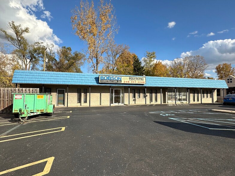 Primary Photo Of 24470 Telegraph Rd, Southfield Office For Sale