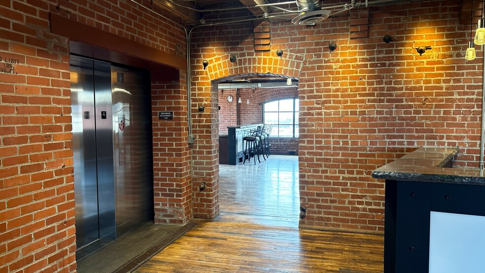 More Photos Of 4 E Sheridan Ave, Oklahoma City Office For Lease