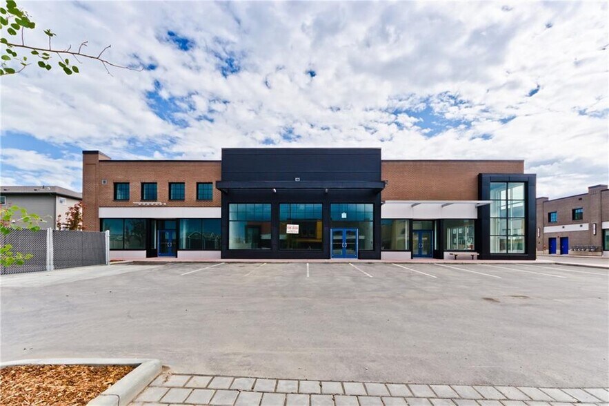 More Photos Of 41 Savanna Blvd NE, Calgary General Retail For Sale
