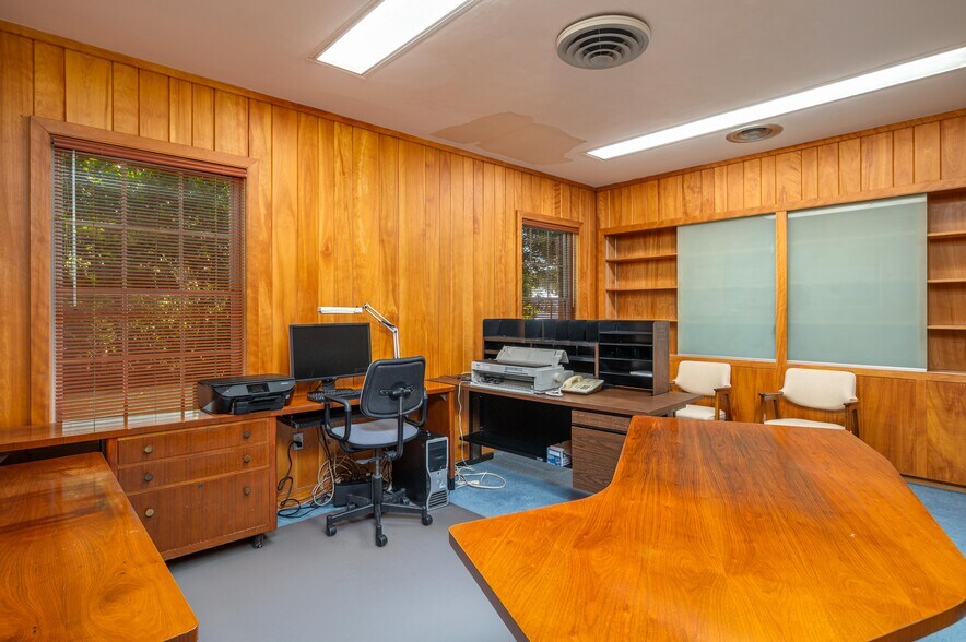 More Photos Of 510 E Parker St, Bartow Office For Sale