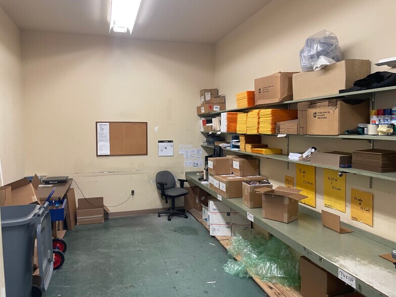 More Photos Of 25560 Technology Blvd, Punta Gorda Office For Sale