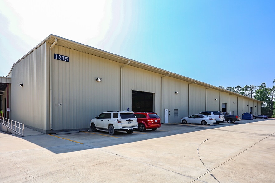 More Photos Of 1209-1215 N FM 3083 Rd E, Conroe Warehouse For Lease