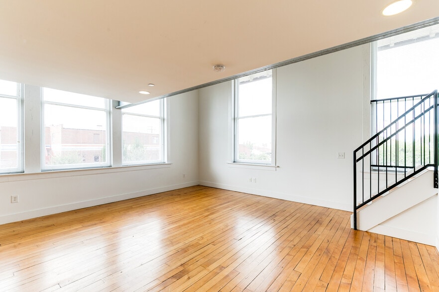 More Photos Of 141 E Wythe St, Petersburg Apartments For Sale