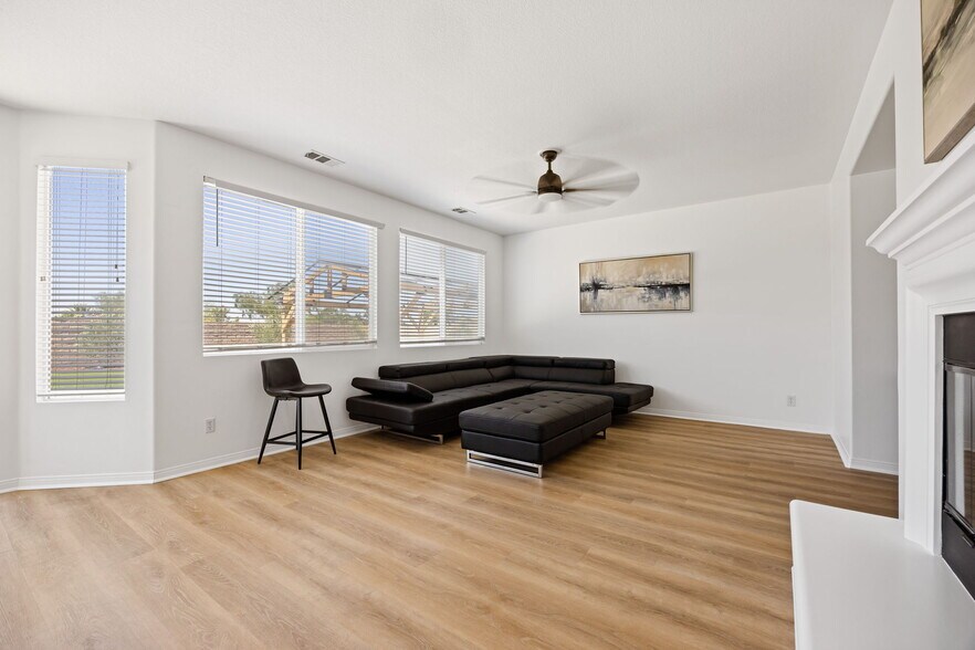 More Photos Of 4375 W Avenue M11, Lancaster Rehabilitation Center For Sale