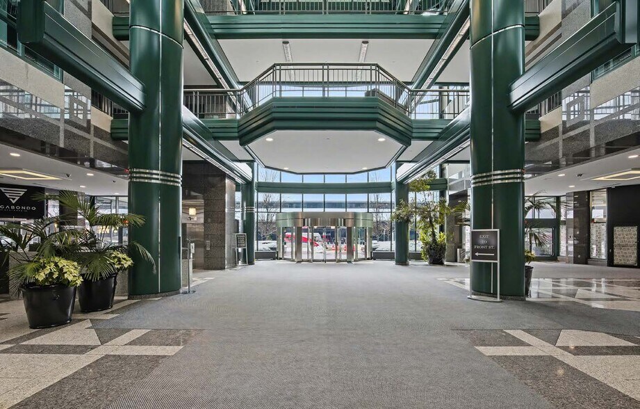 More Photos Of 320 Front St W, Toronto Office For Lease