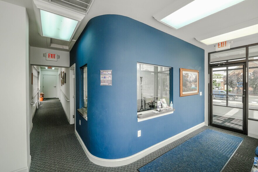 More Photos Of 123 E 6th St, Front Royal Office For Lease